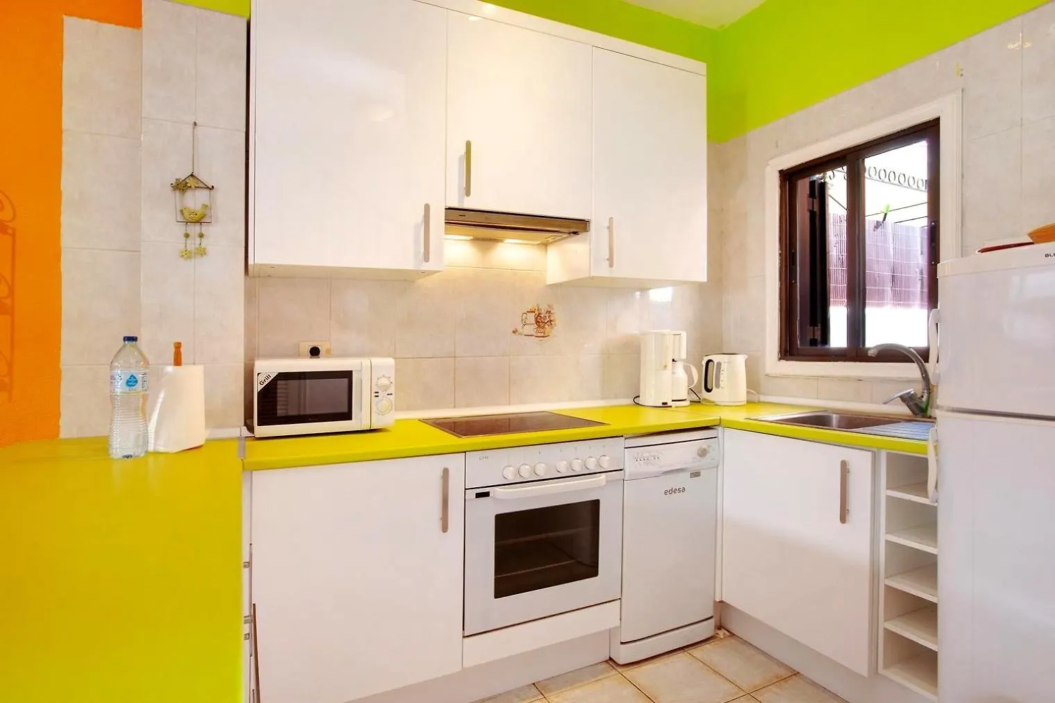 Casa de Férias Remarkable 2-Bed House In Chayofa With Pool